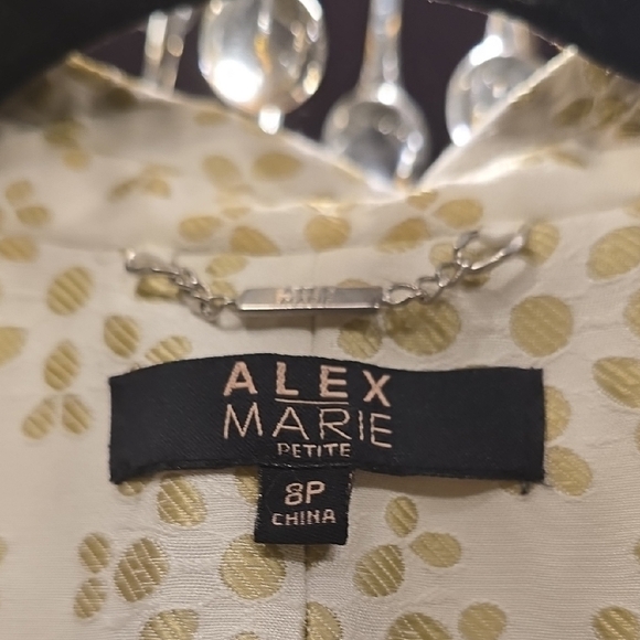 Alex Marie Gold and White Lace Blazer Floral Elegance - Picture 2 of 13